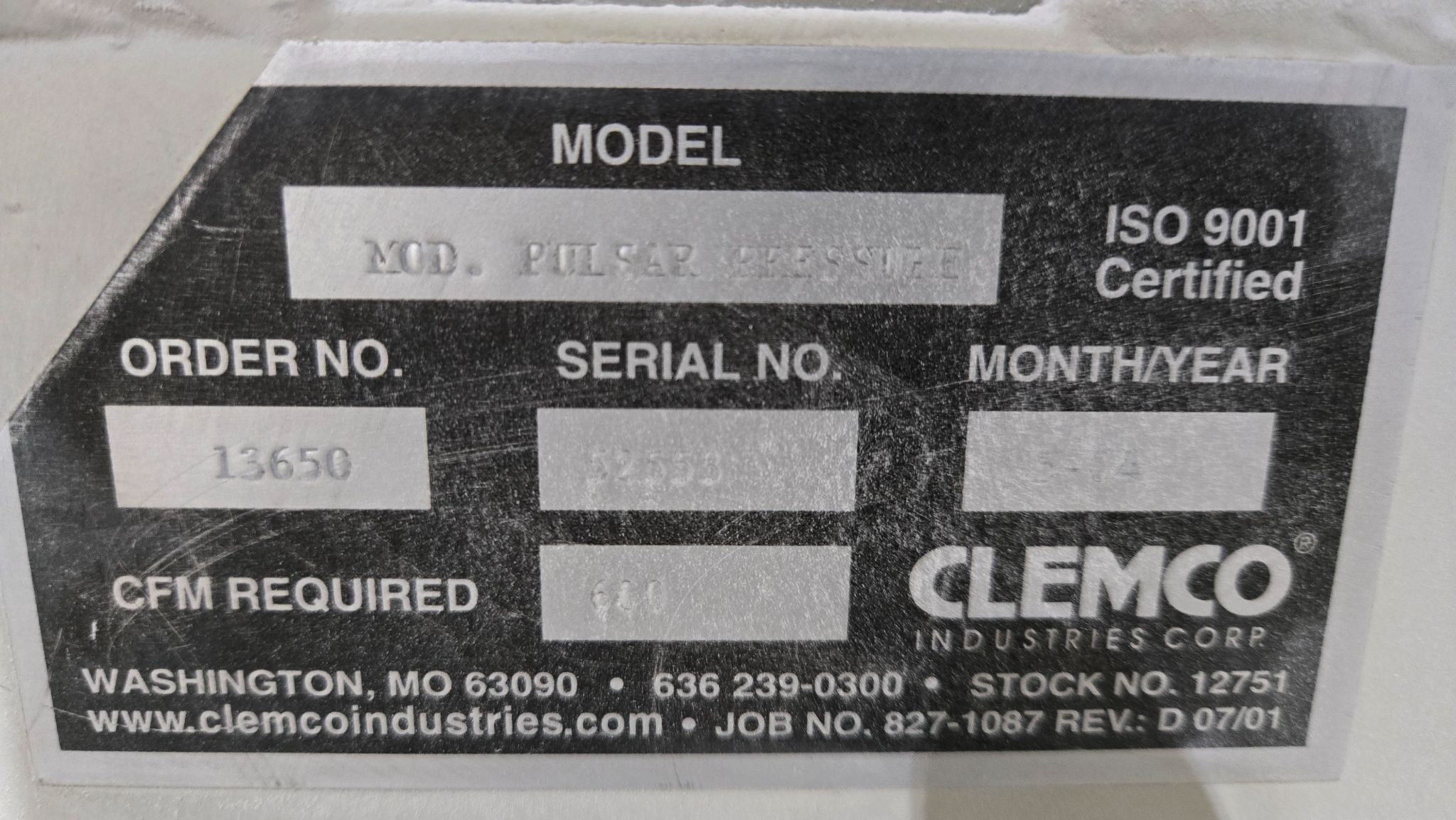 CLEMCO PULSAR PRESSURE BLAST CABINET 600 CFM WITH RECLEMATION UNIT USED 7