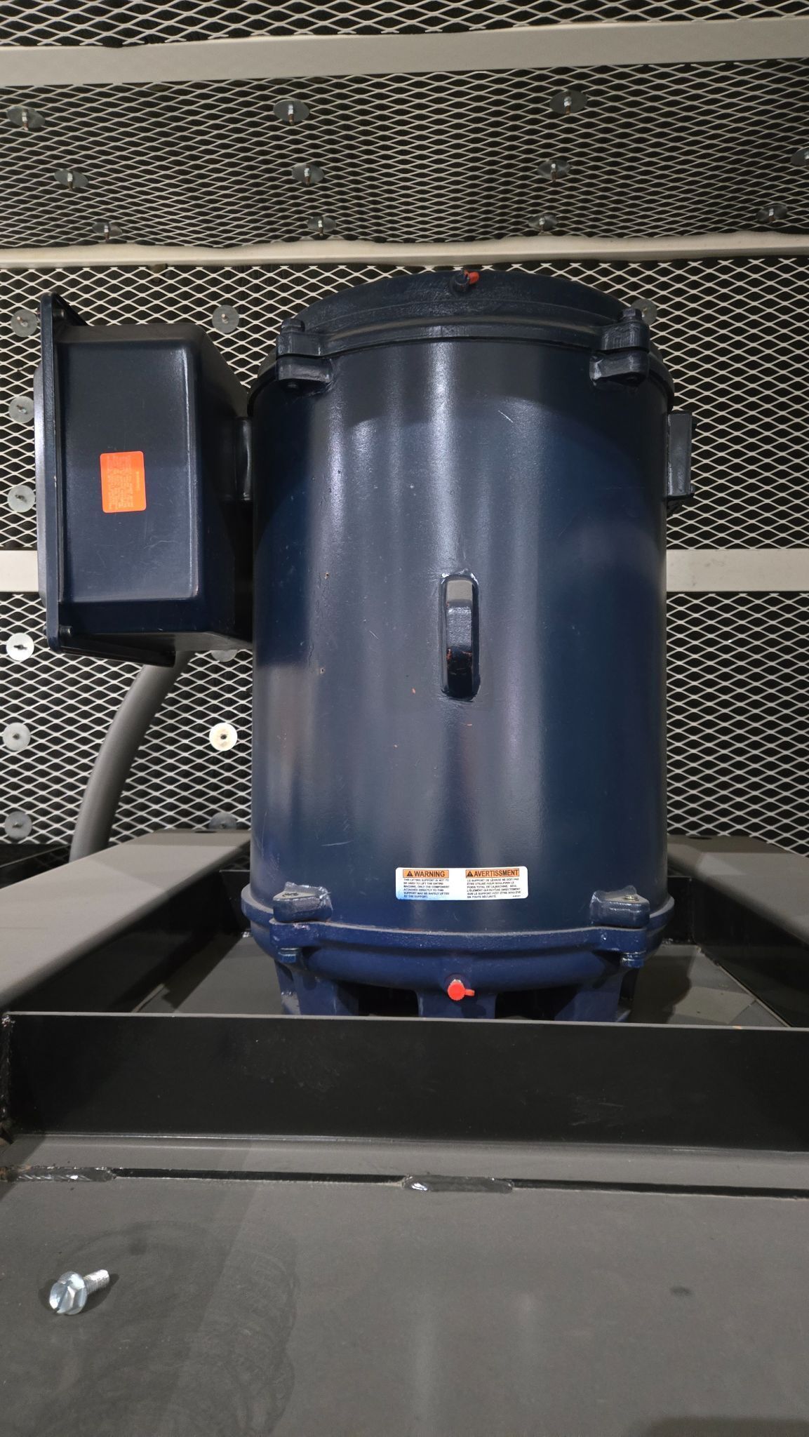 ROBOVENT NICE FILTERED EXHAUST SYSTEM WELDING/FUMES/DUST USED 6