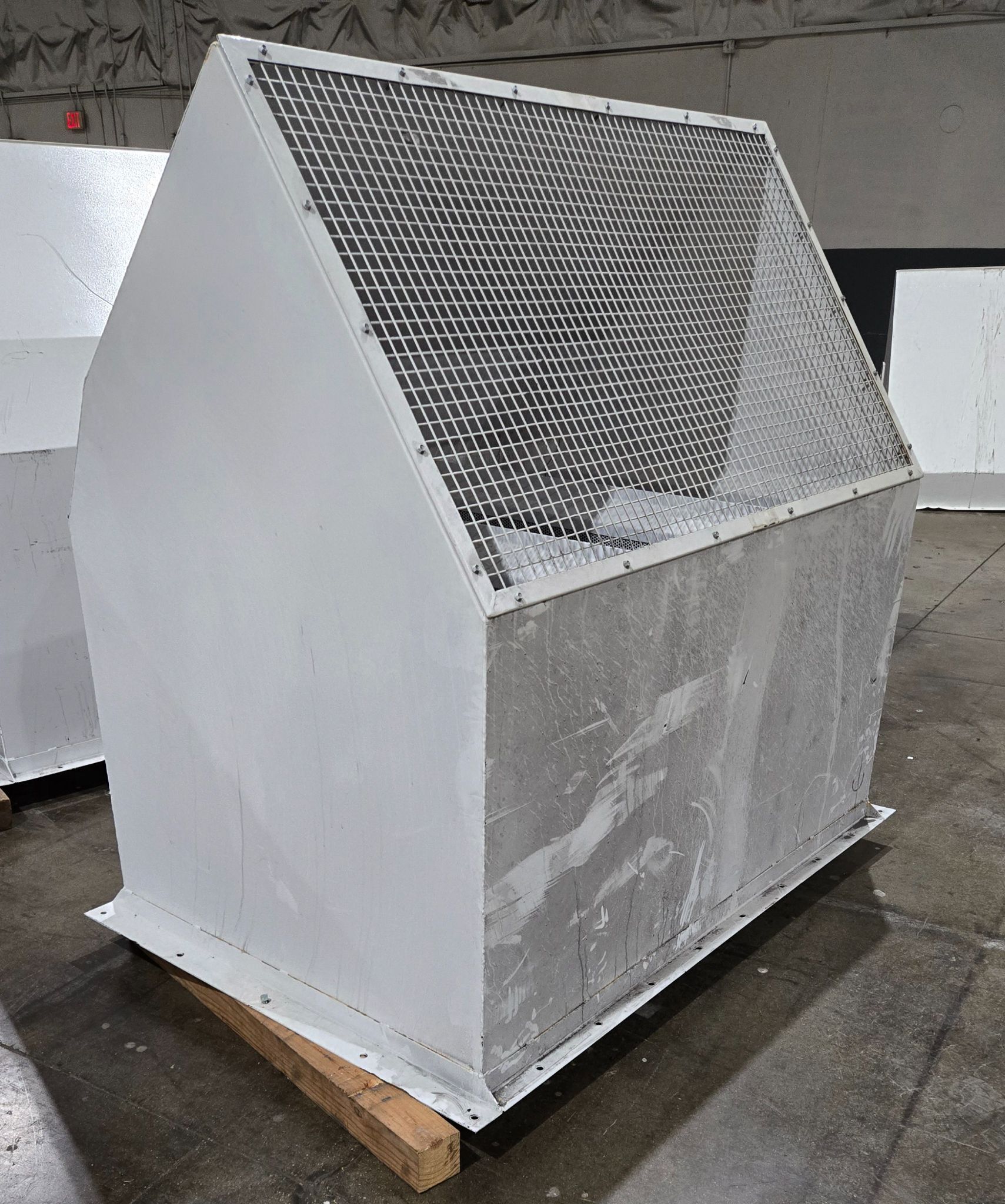 ROBOVENT NICE FILTERED EXHAUST SYSTEM WELDING/FUMES/DUST USED 19