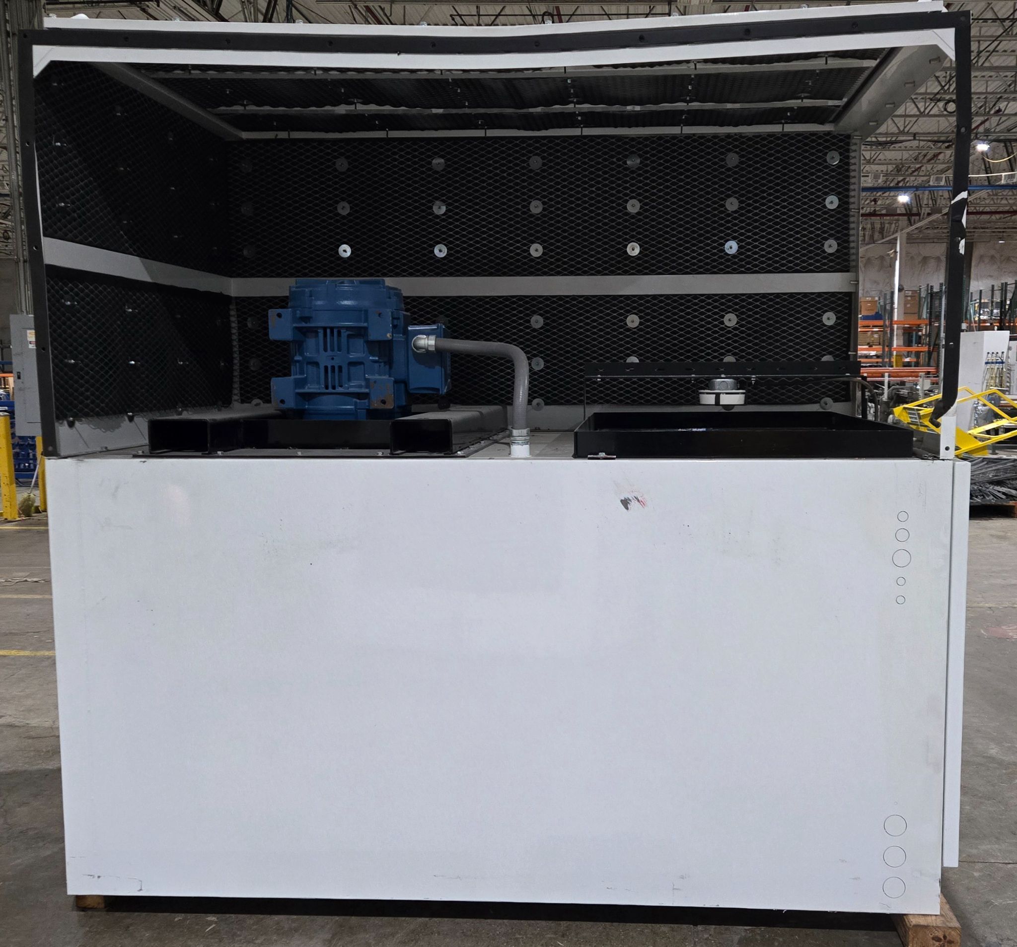 ROBOVENT DUST COLLECTION SYSTEM/ EXHAUST SYSTEM USED 0