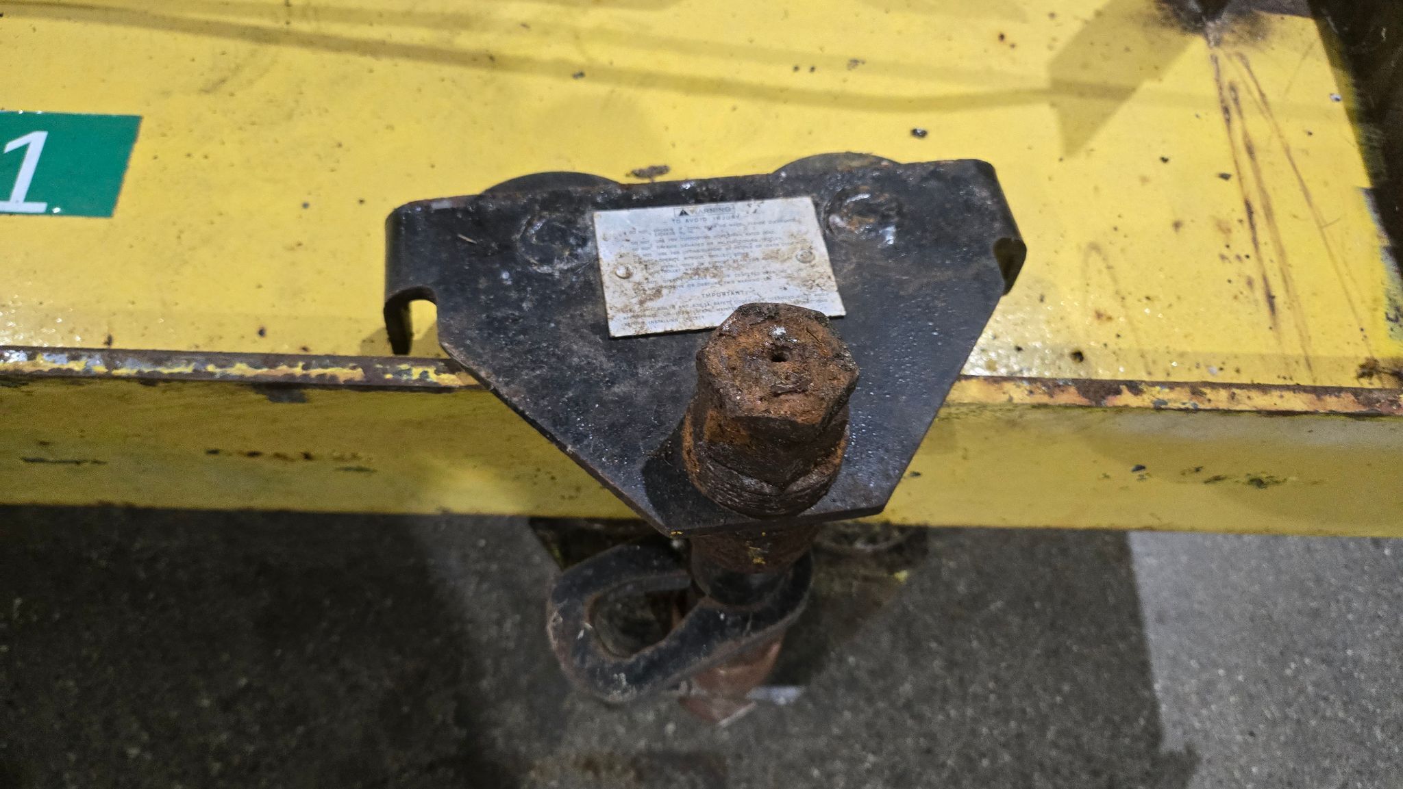 1/2 TON WALL MOUNTED JIB CRANE USED 4