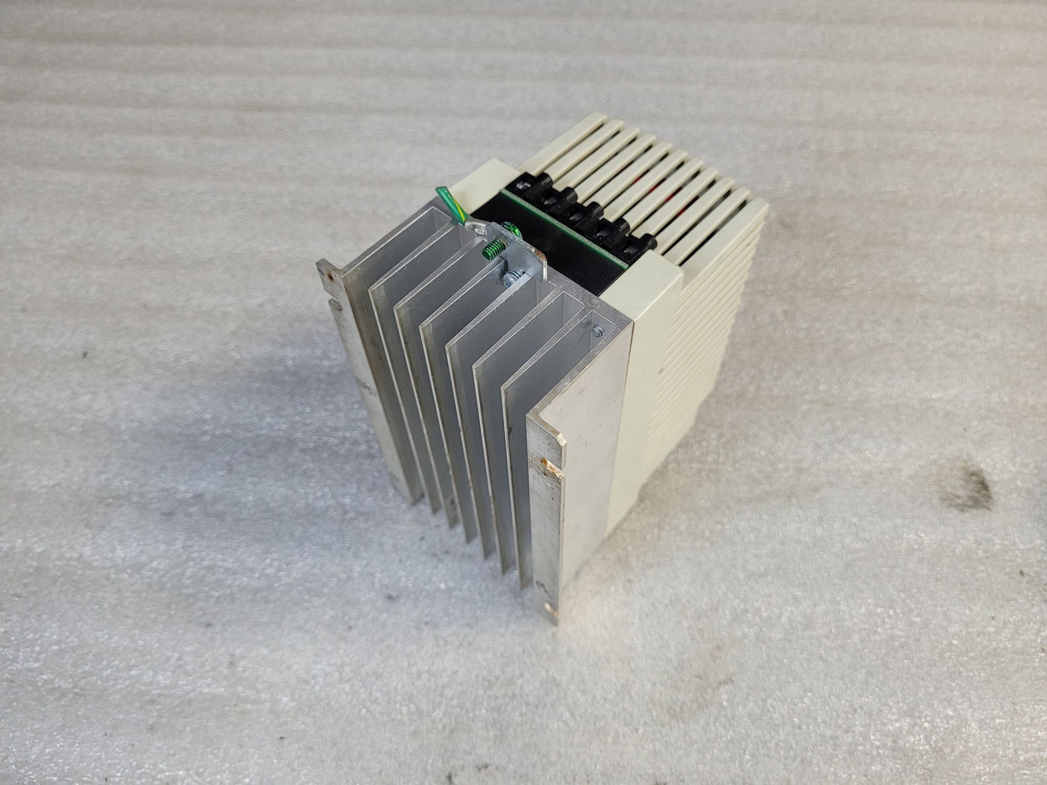 AC TECH SM410 SCM Series VFD 1HP 480V IP20 USED 2