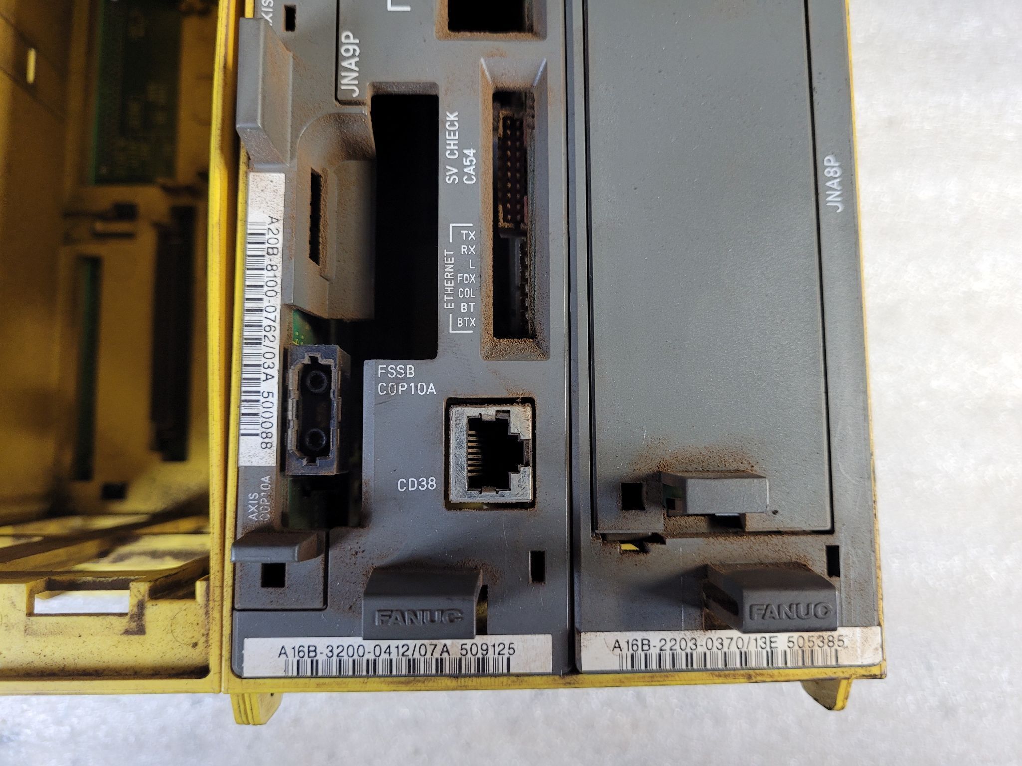 FANUC A05B-2400-C061 W/ A16B-3200-0412 + A16B-2203-0370 Controller USED 4