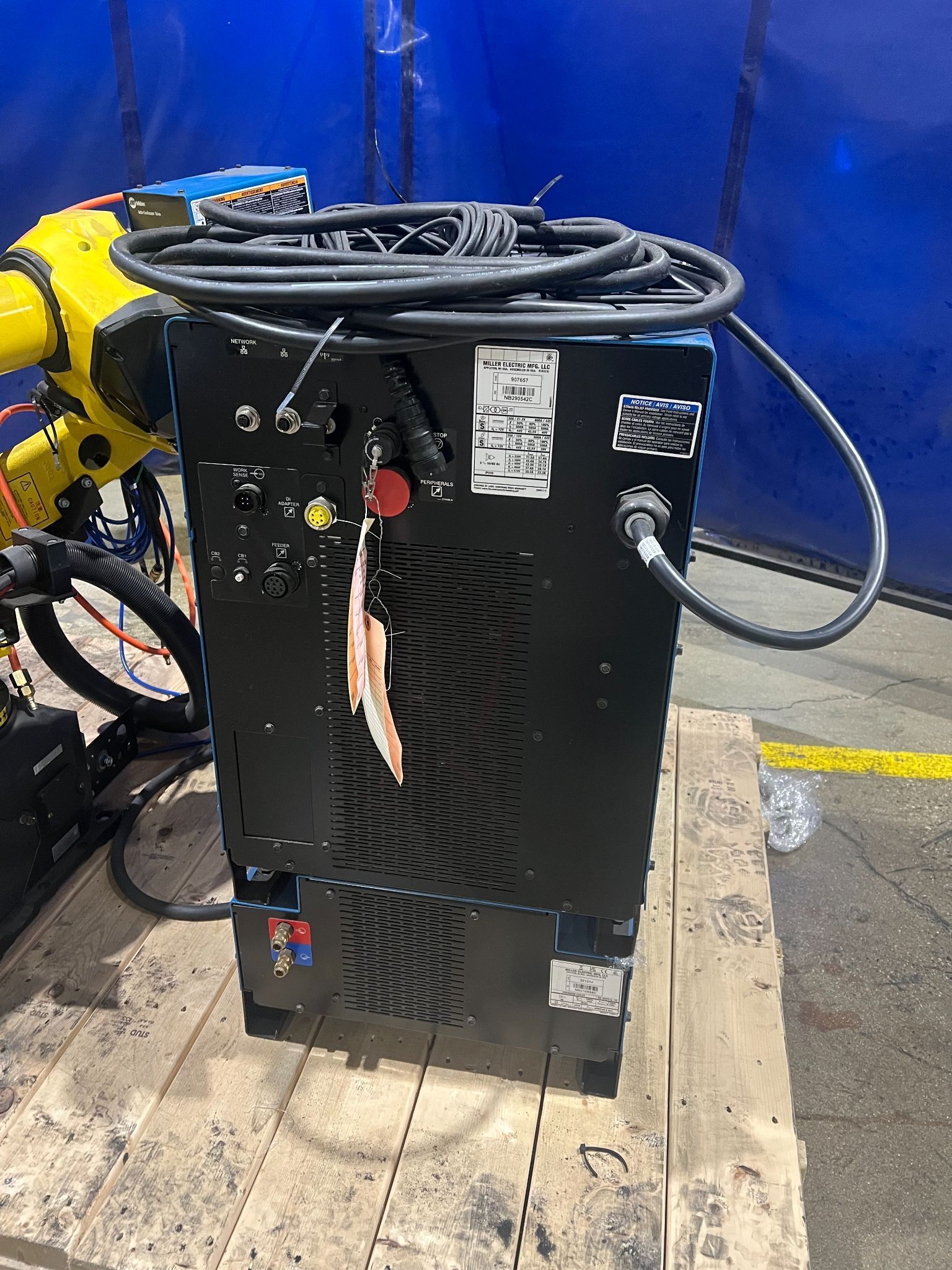 FANUC ArcMate 100iD/10L w/ R-30iB PLUS Controls & Weld Package USED Low Hours 6
