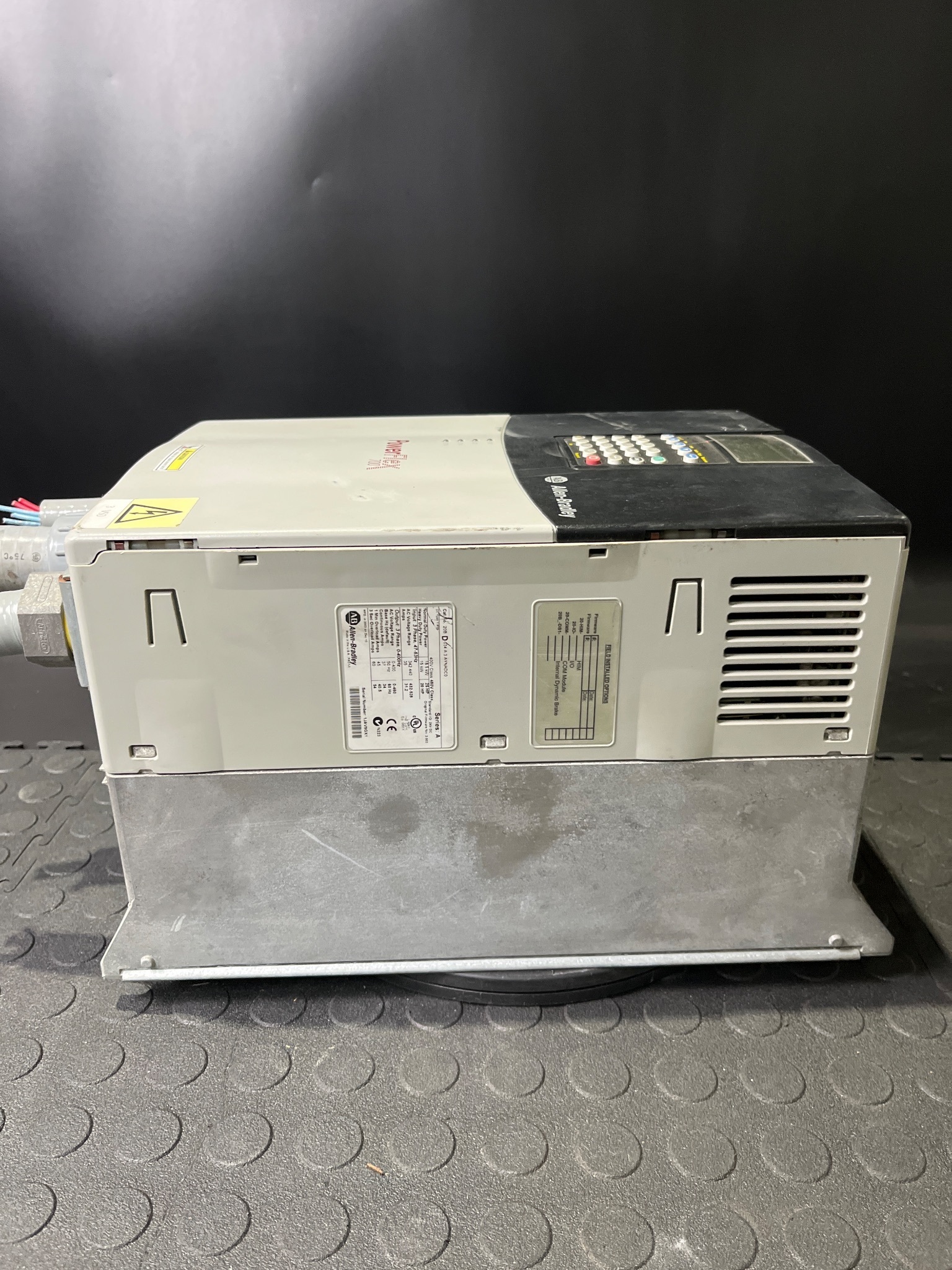 ALLEN BRADLEY 20B-D034A3AYNADC0 PowerFlex 700 AC Drive USED 2