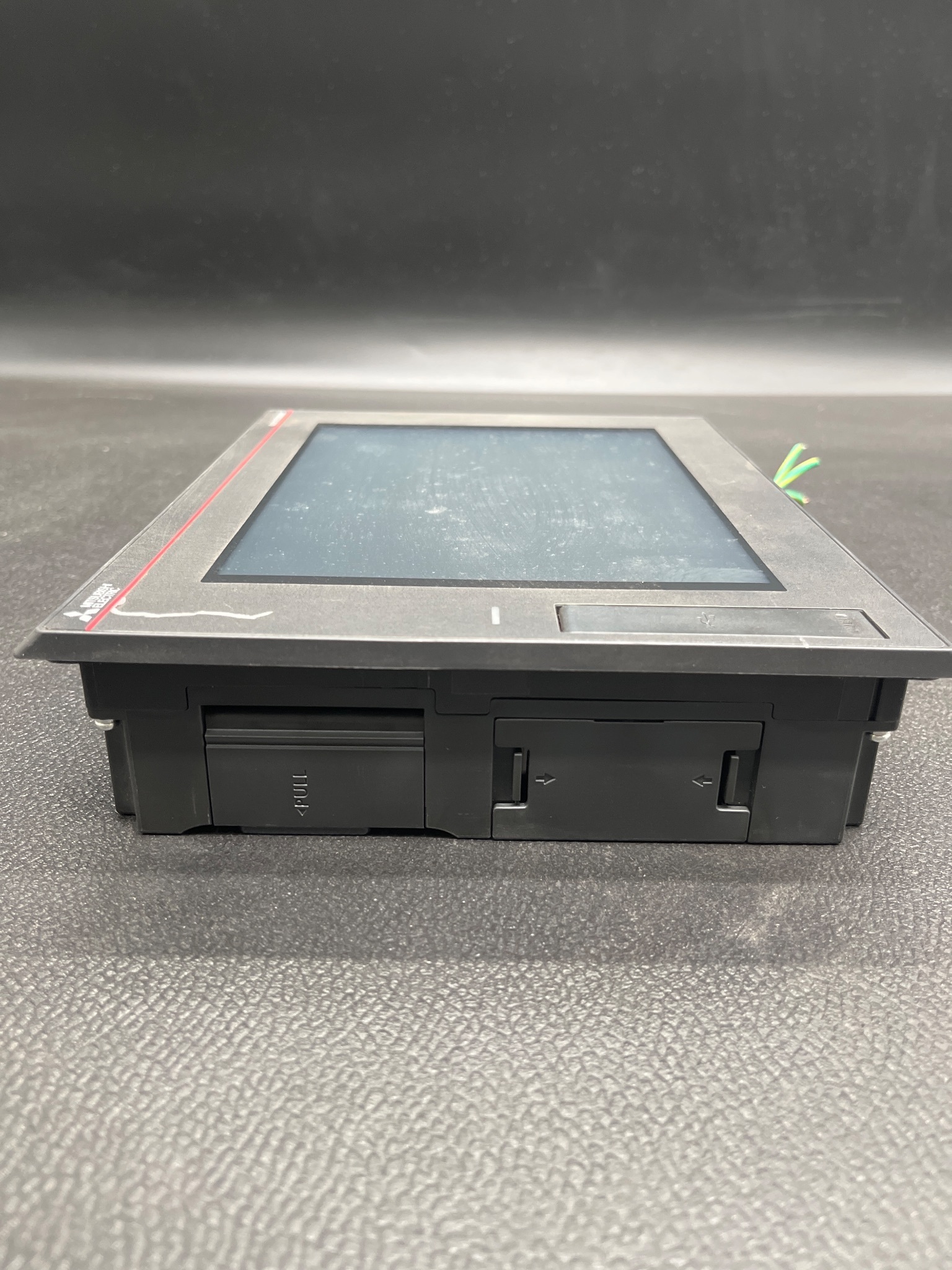 MITSUBISHI ELECTRIC GT2708-STBA Operator Panel USED 1
