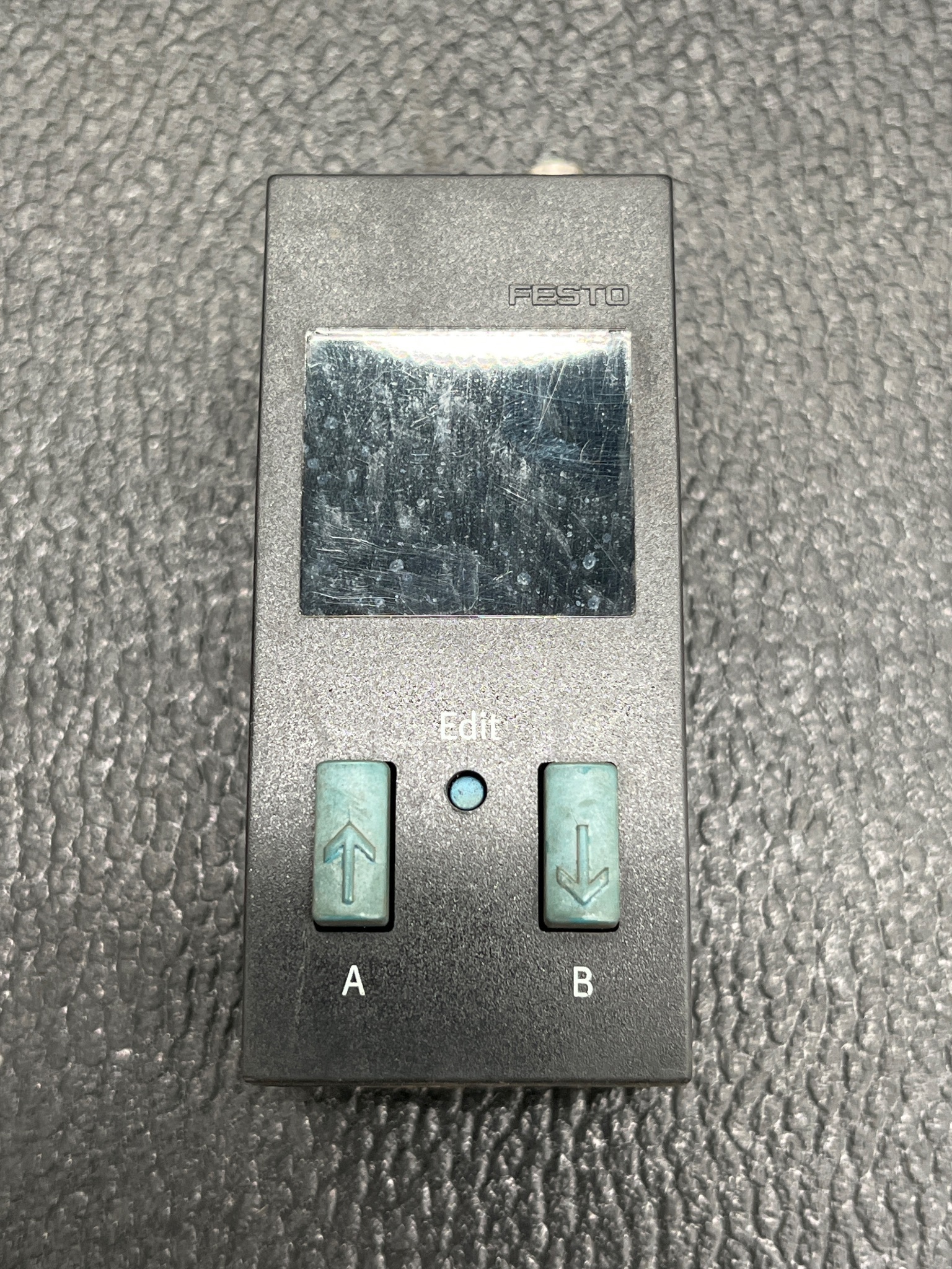 FESTO SDE1-D6-G2-W18-L-P1-M8 Pressure Sensor USED 0