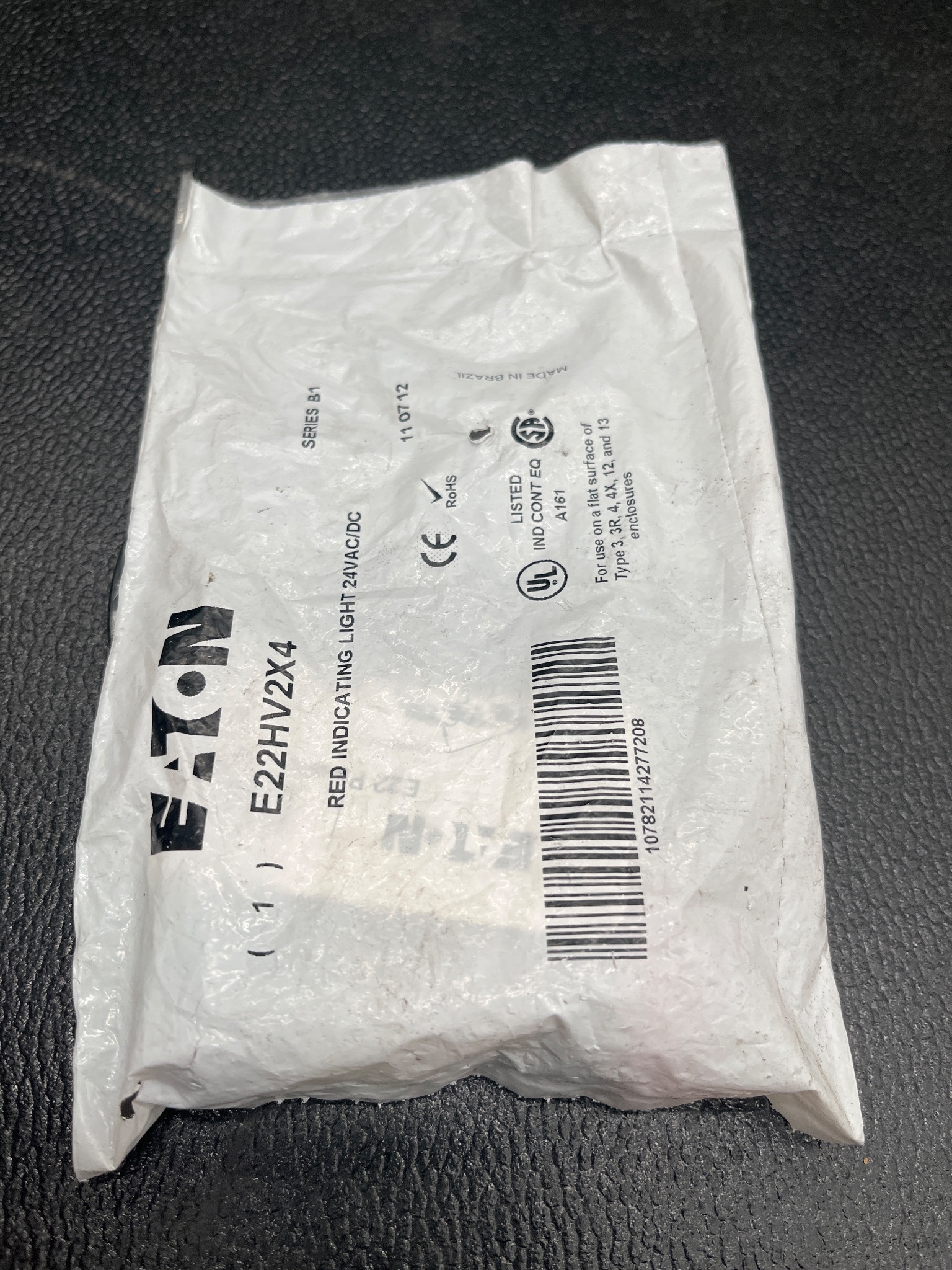 EATON E22HV2X4 Red Indicating Light NEW 0