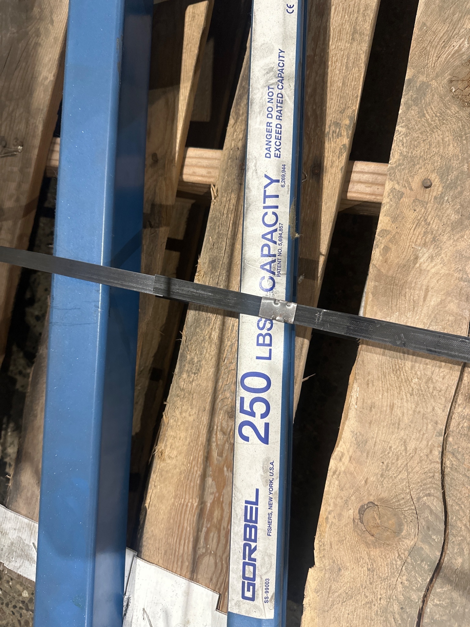 GORBEL SS-99003 JIB CRANE 250 LB CAPACITY USED 1