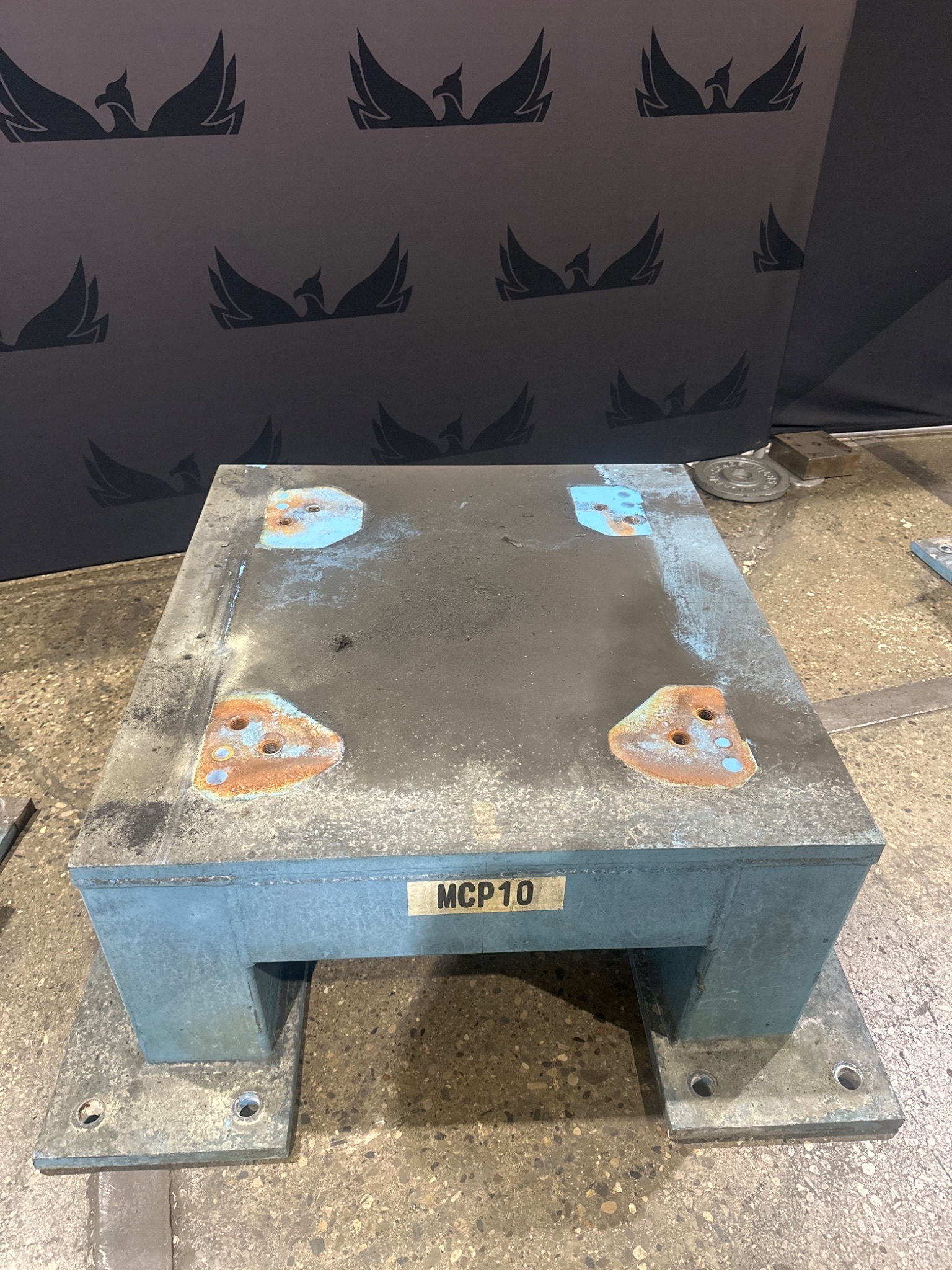 FANUC R2000IB ROBOT RISER 42 in x 40 in x 16 in USED 0