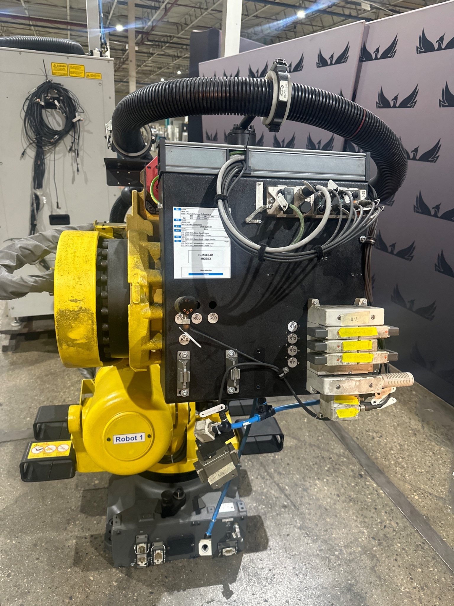 FANUC R-2000IC 165F ROBOT ARM ONLY USED 2