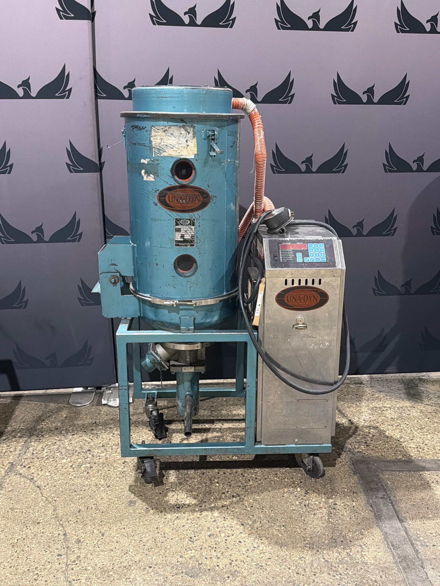 UNA-DYN UDC-30 Auto Mini-Dryer w/ 100# Modular Hopper USED 0