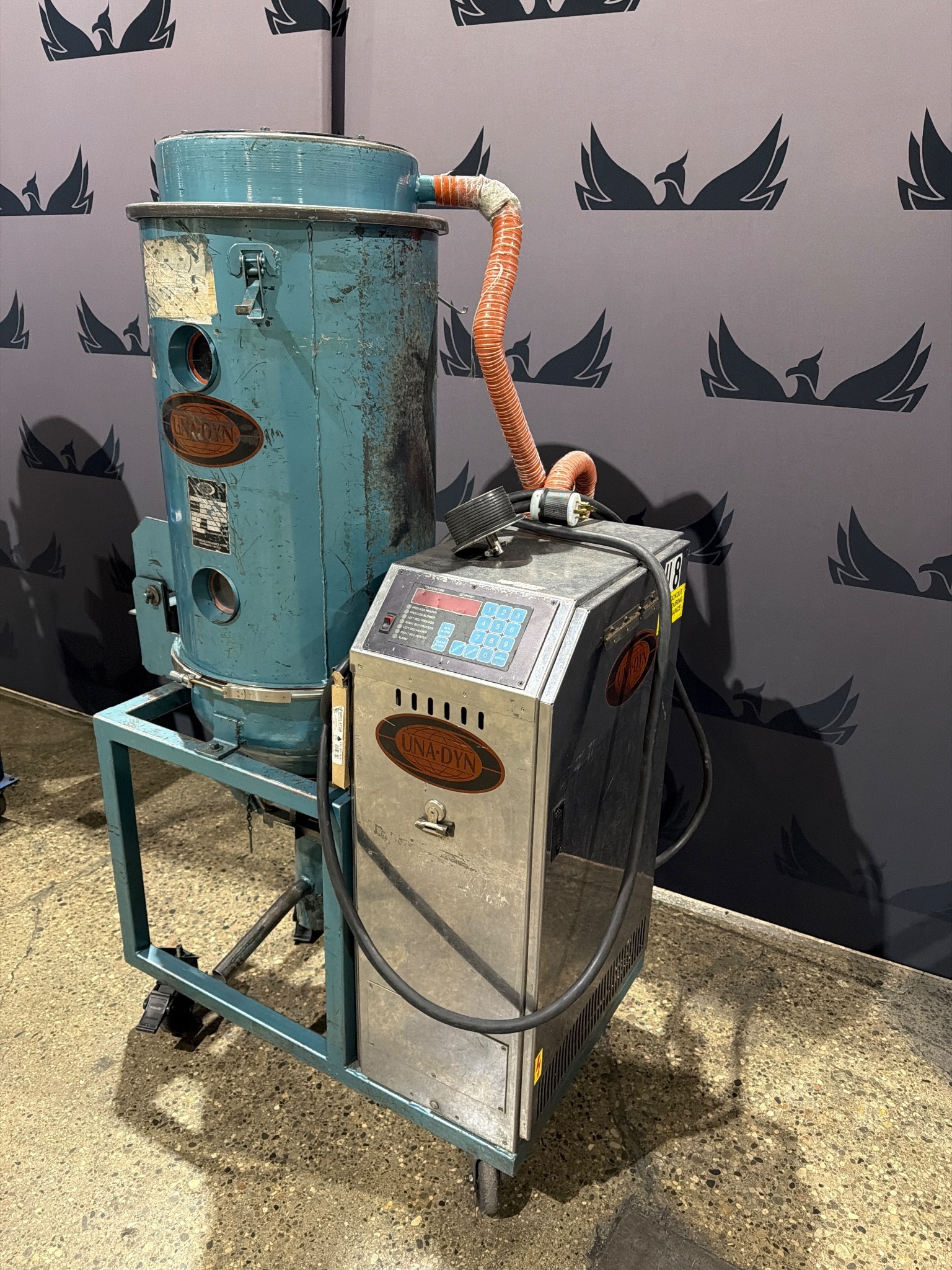 UNA-DYN UDC-30 Auto Mini-Dryer w/ 100# Modular Hopper USED 2