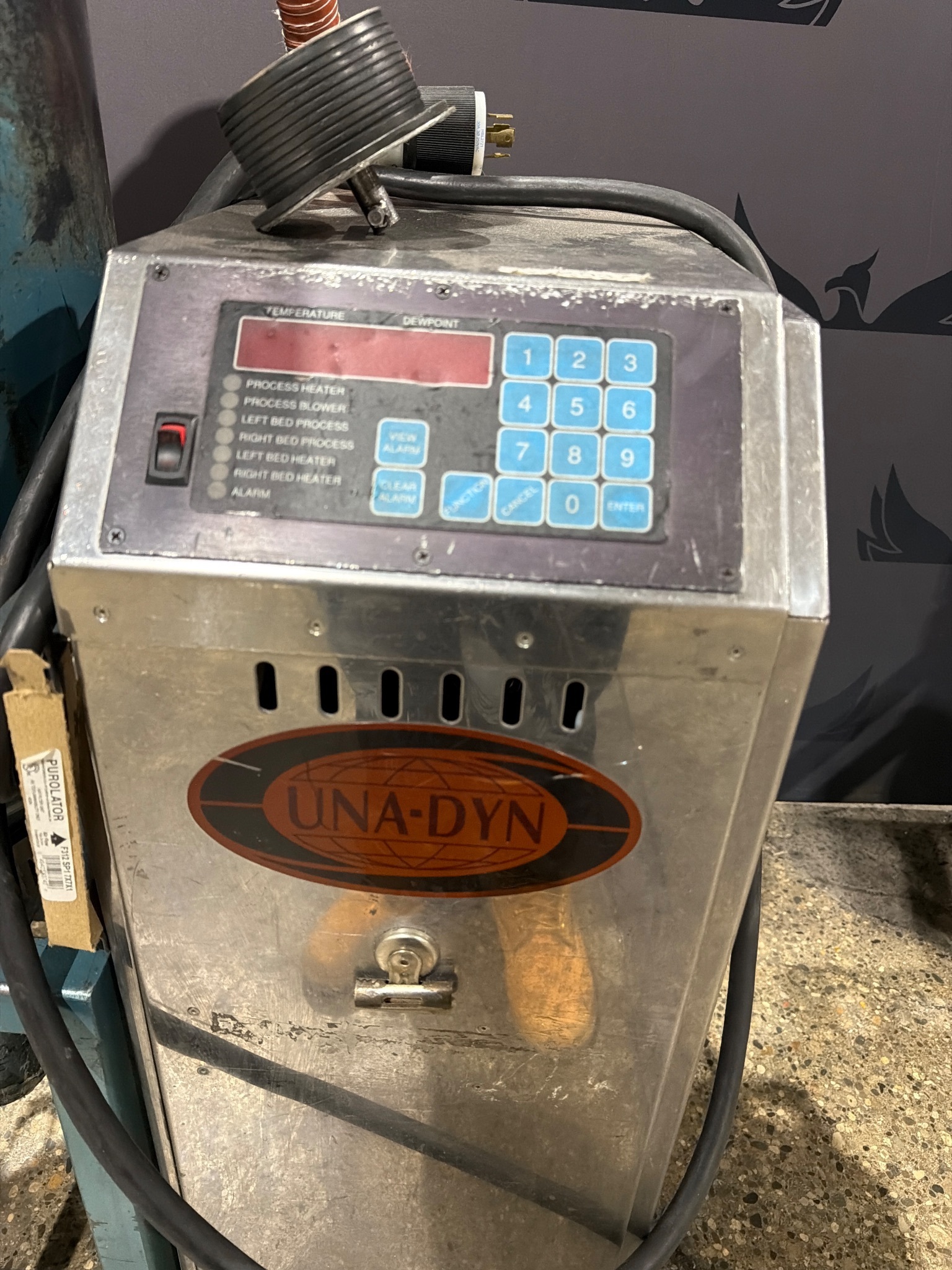 UNA-DYN UDC-30 Auto Mini-Dryer w/ 100# Modular Hopper USED 3