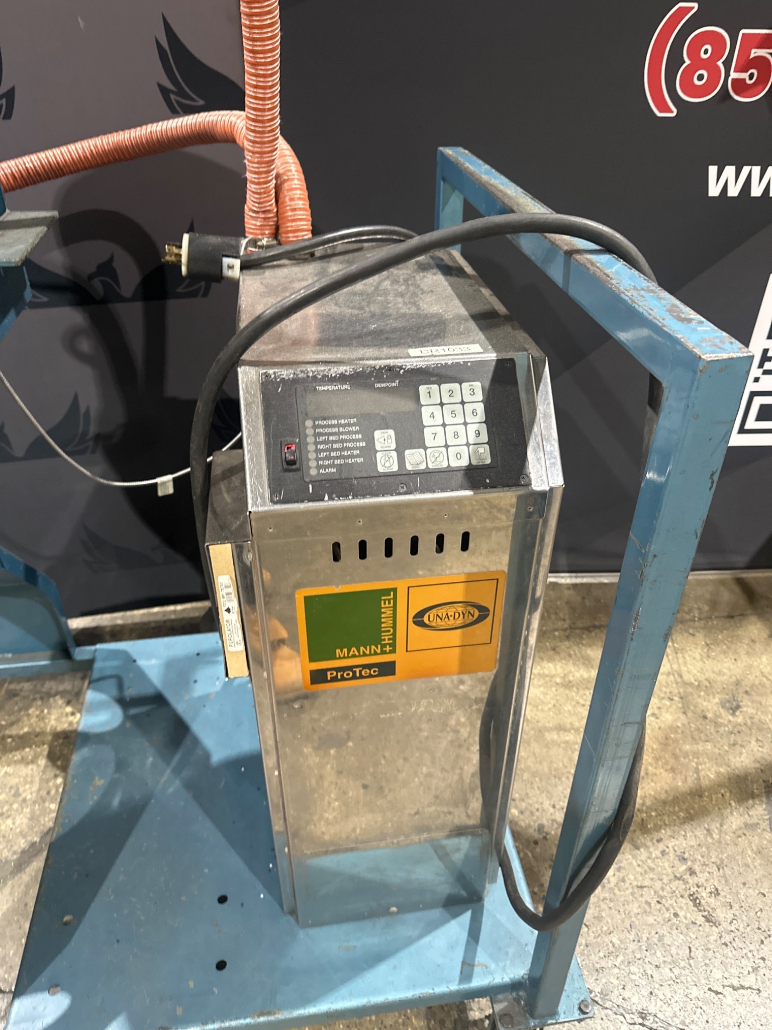 UNA-DYN UDC-30 Auto Mini-Dryer w/ 50# Modular Hopper USED 2