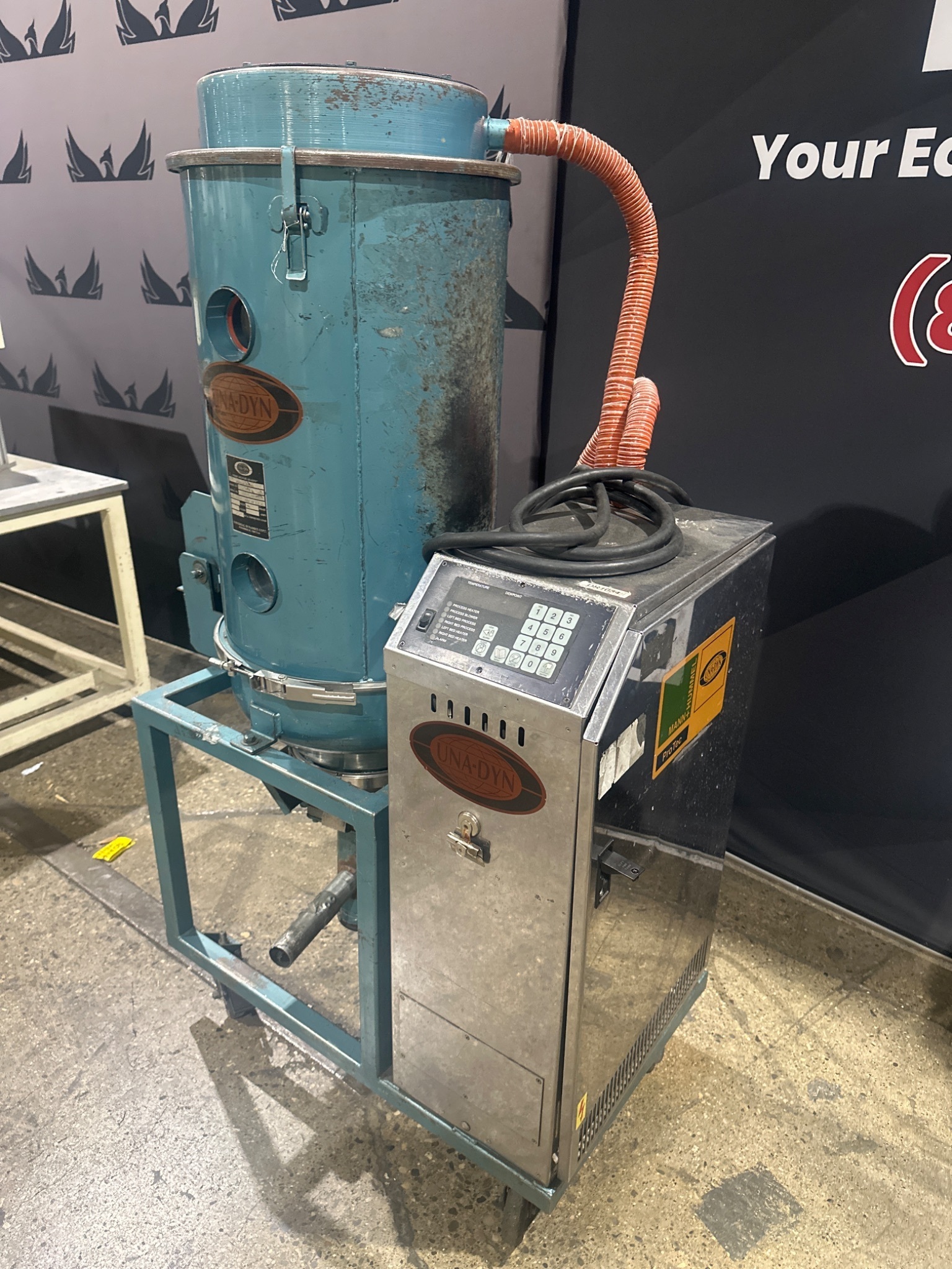 UNA-DYN UDC-30 Auto Mini-Dryer w/ 100# Modular Hopper USED 3