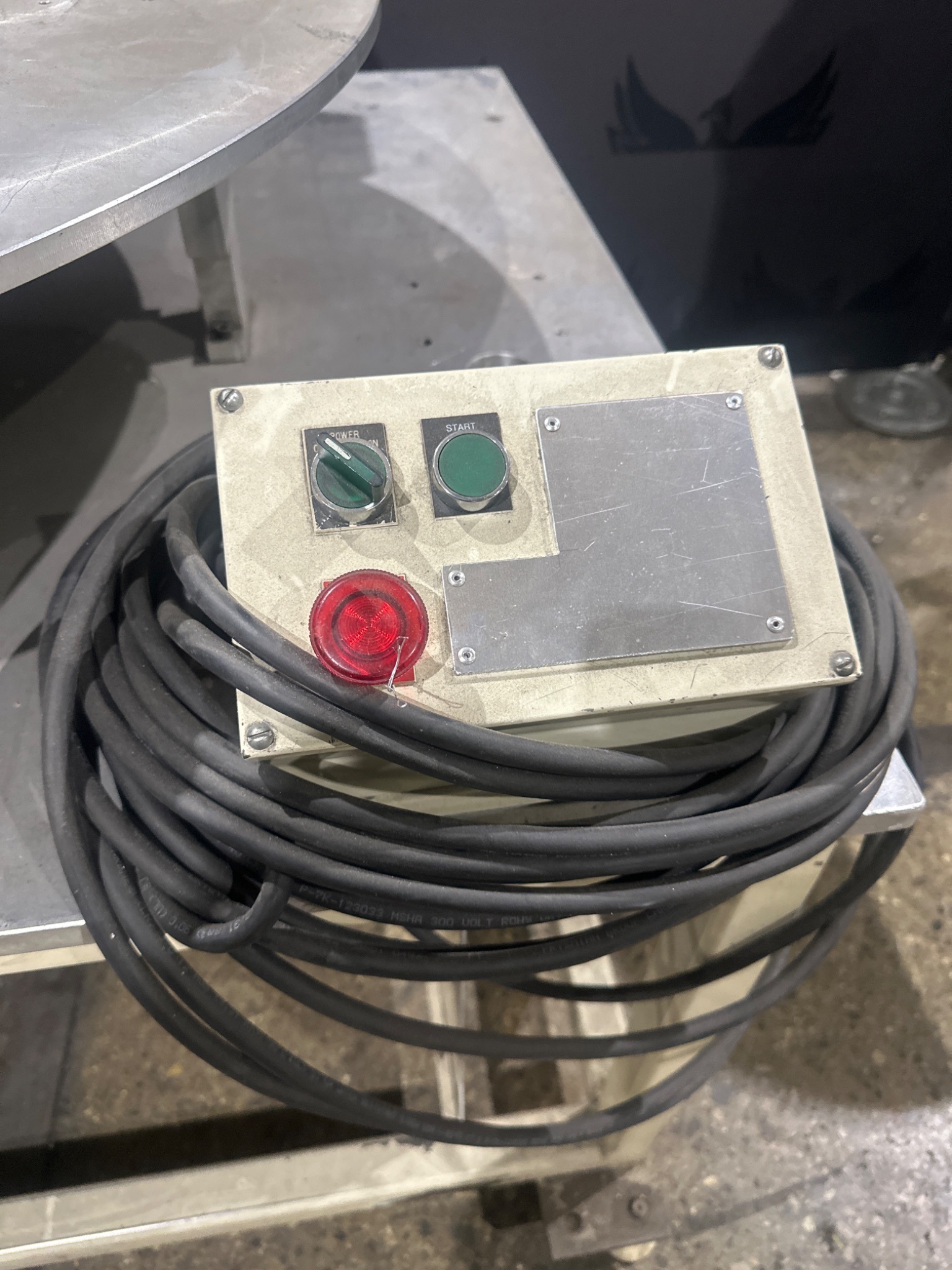 UNITED SILICONE CAMCO 601RDM4H24-330 Rotary Table USED 5