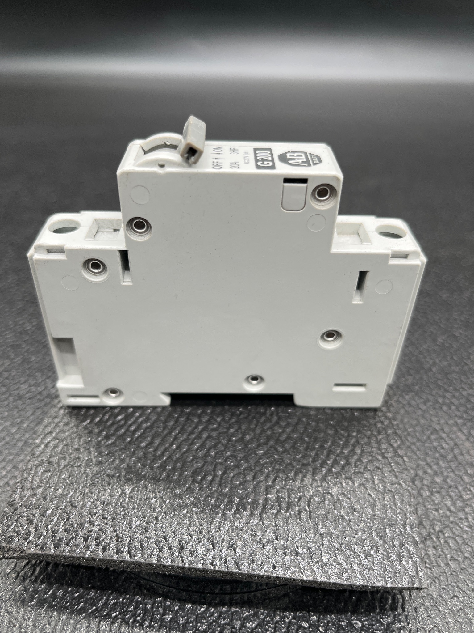 ALLEN BRADLEY 1492-CB1 Circuit Breaker USED 2