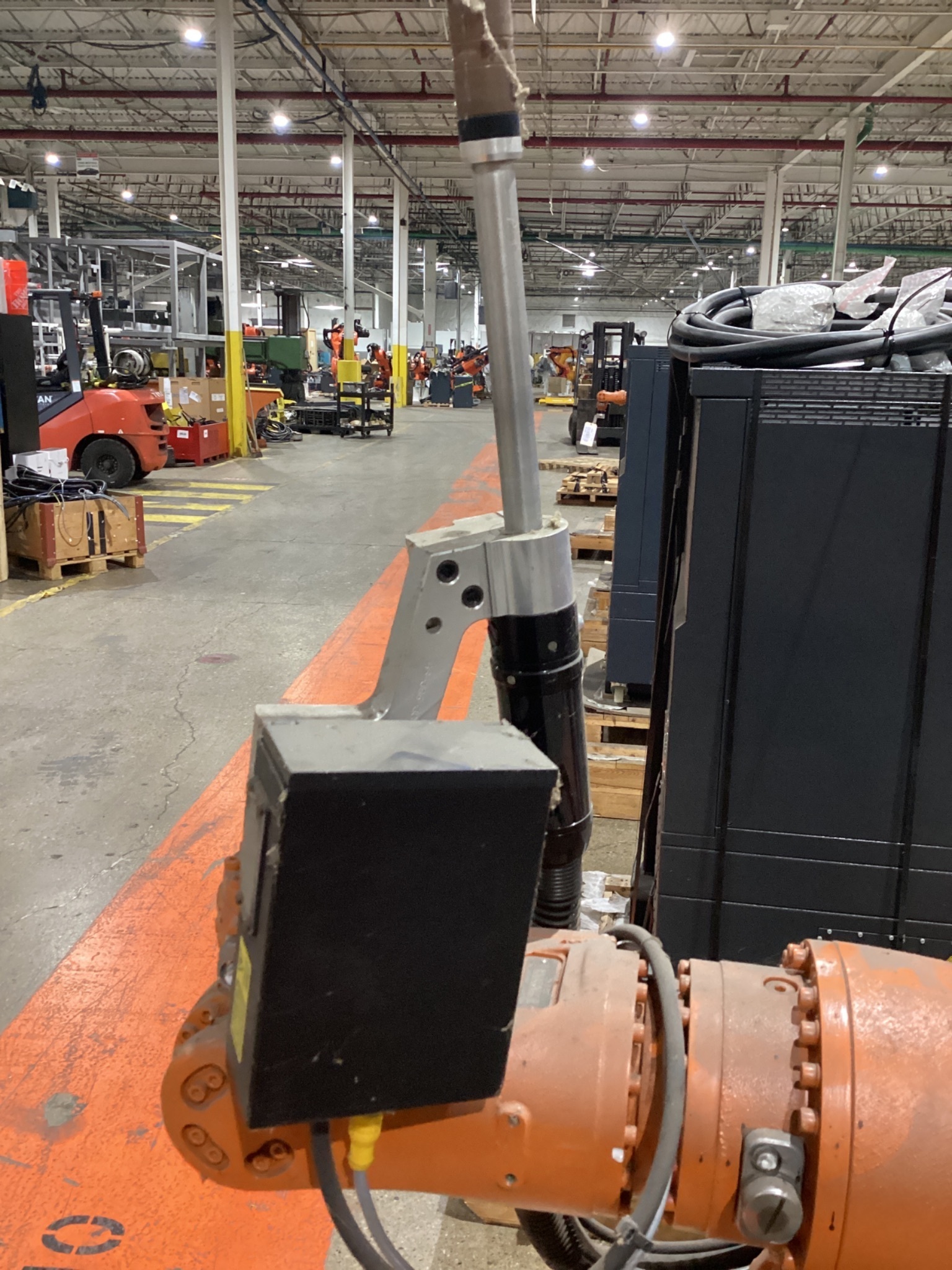 KUKA KR16 L6-2 w/ KR C4 Controls & TT3A Reamer NEW 5
