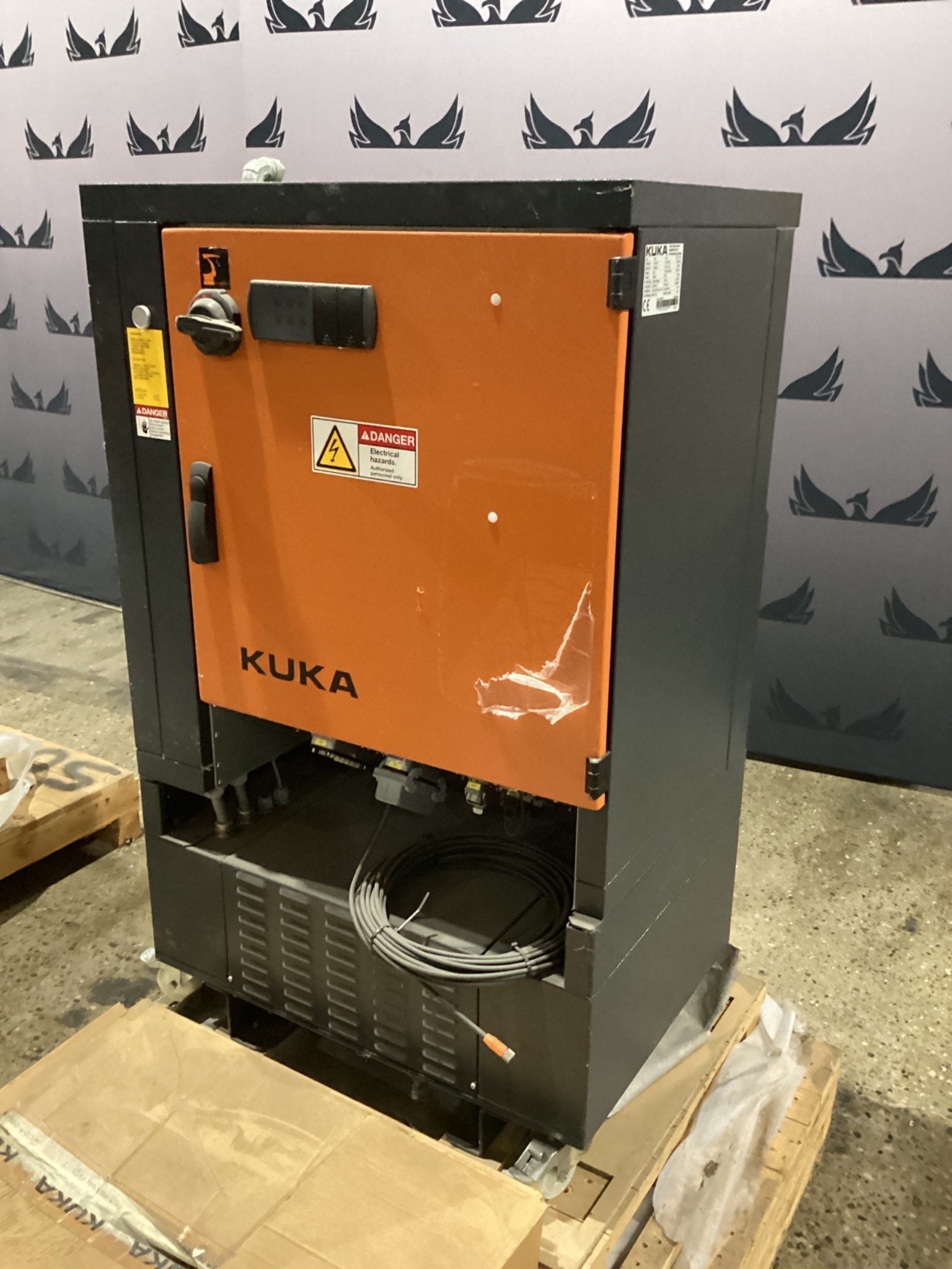 KUKA KR16 L6-2 w/ KR C4 Controls & TT3A Reamer NEW 6