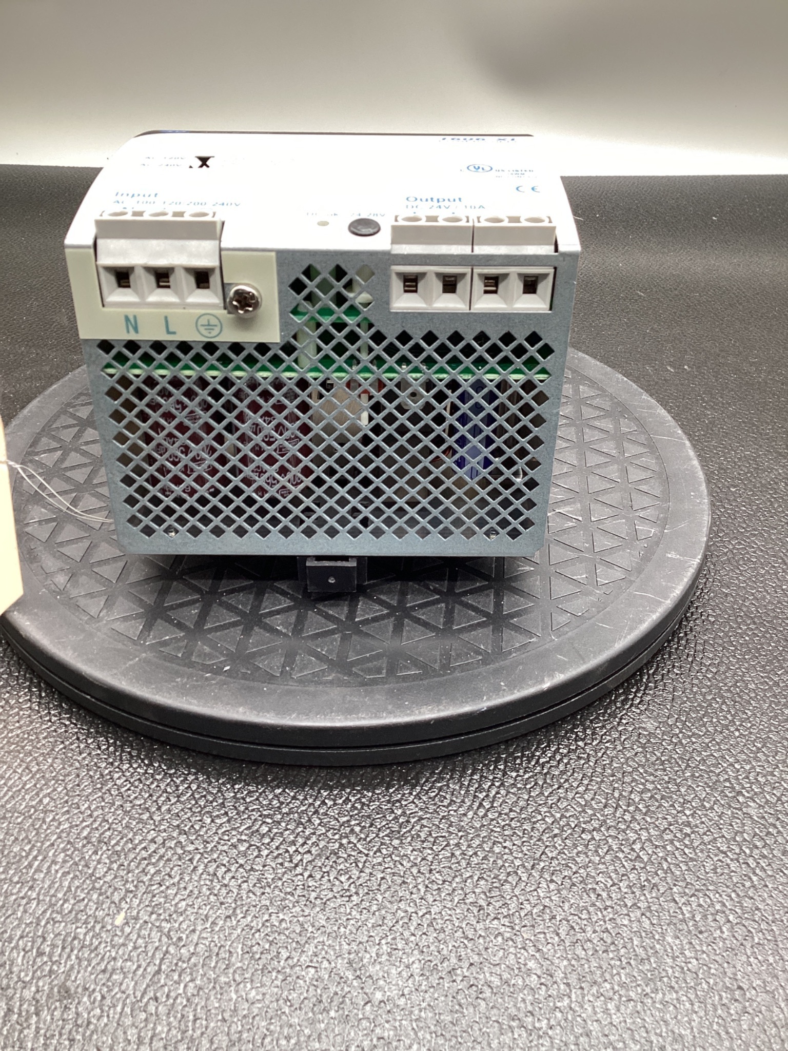 ALLEN BRADLEY 1606-XL240E DIN RAIL POWER SUPPLY 240W 24VDC 10A USED 1