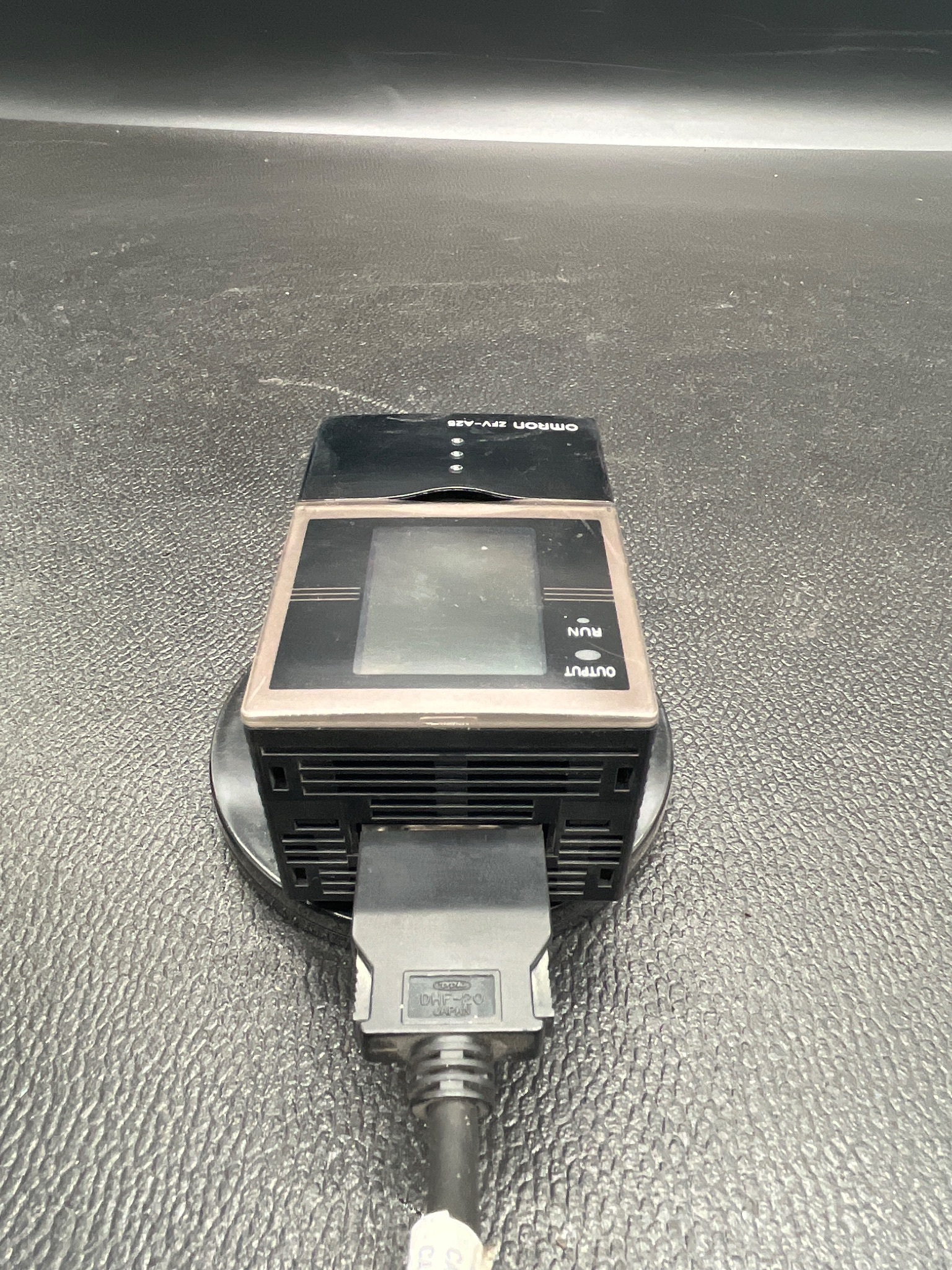 OMRON ZFV-A25 Smart Sensor Amp Unit USED 2