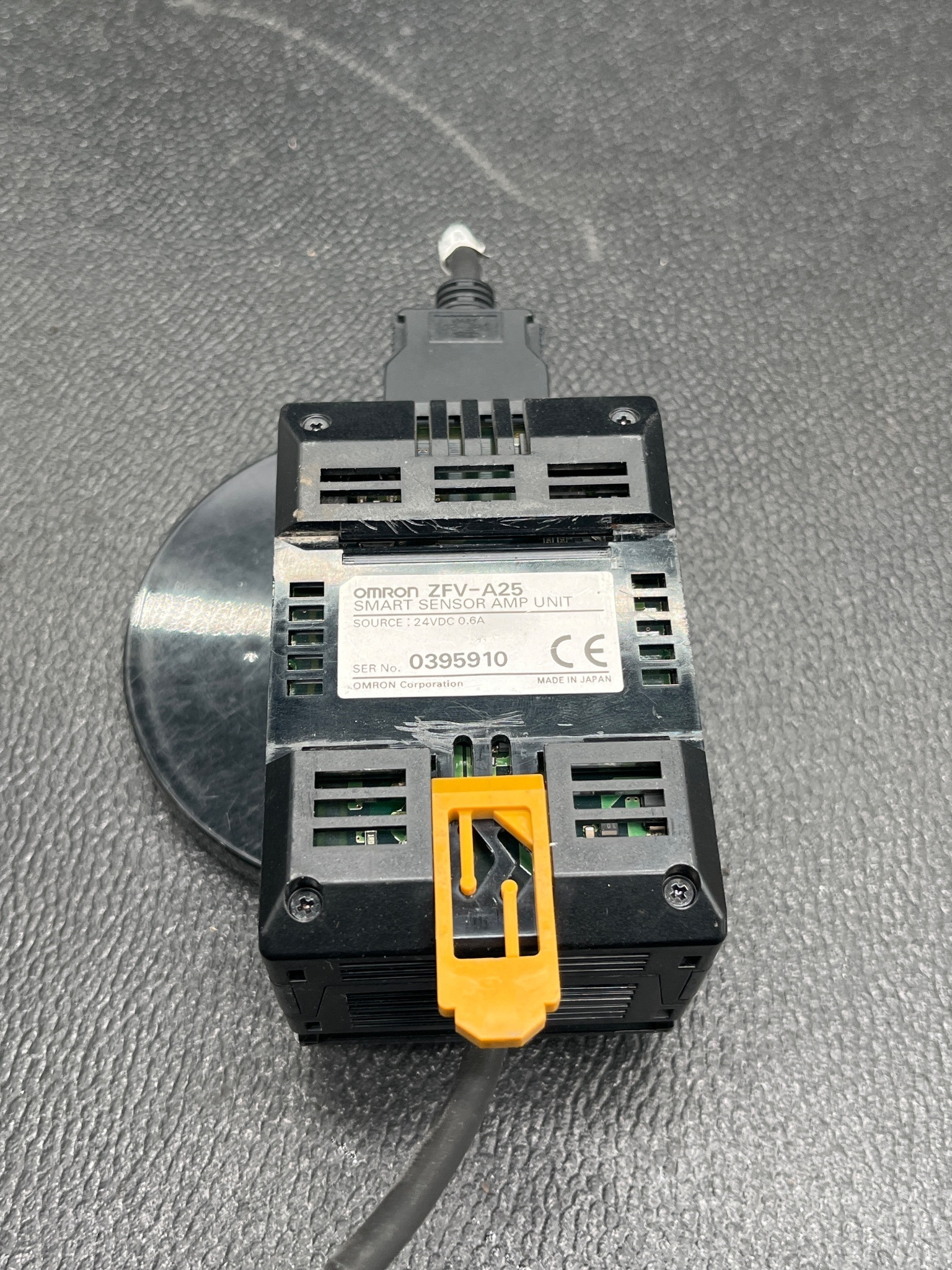 OMRON ZFV-A25 Smart Sensor Amp Unit USED 4