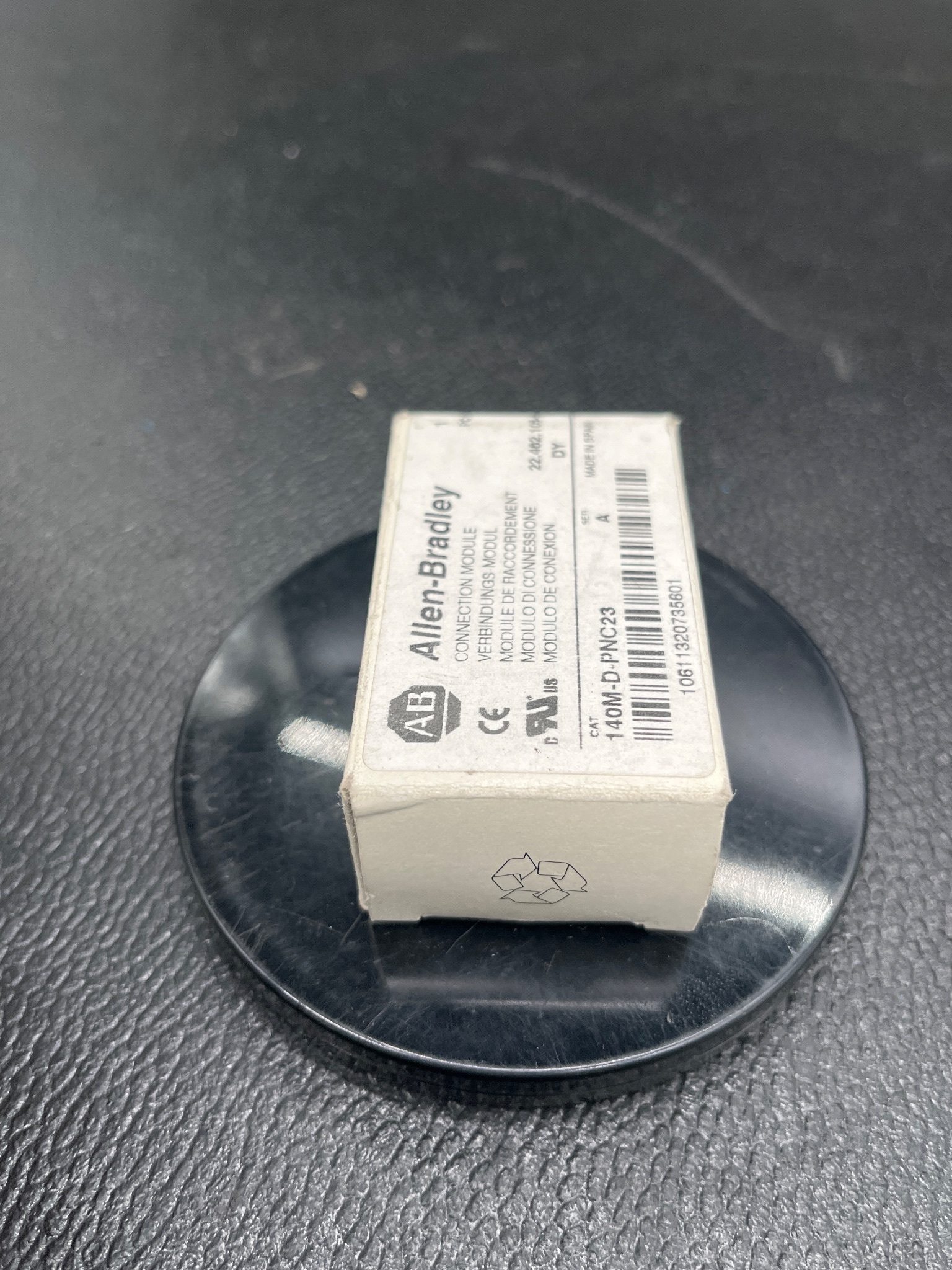 ALLEN BRADLEY 140M-D-PNC23 Connection Module NEW 3