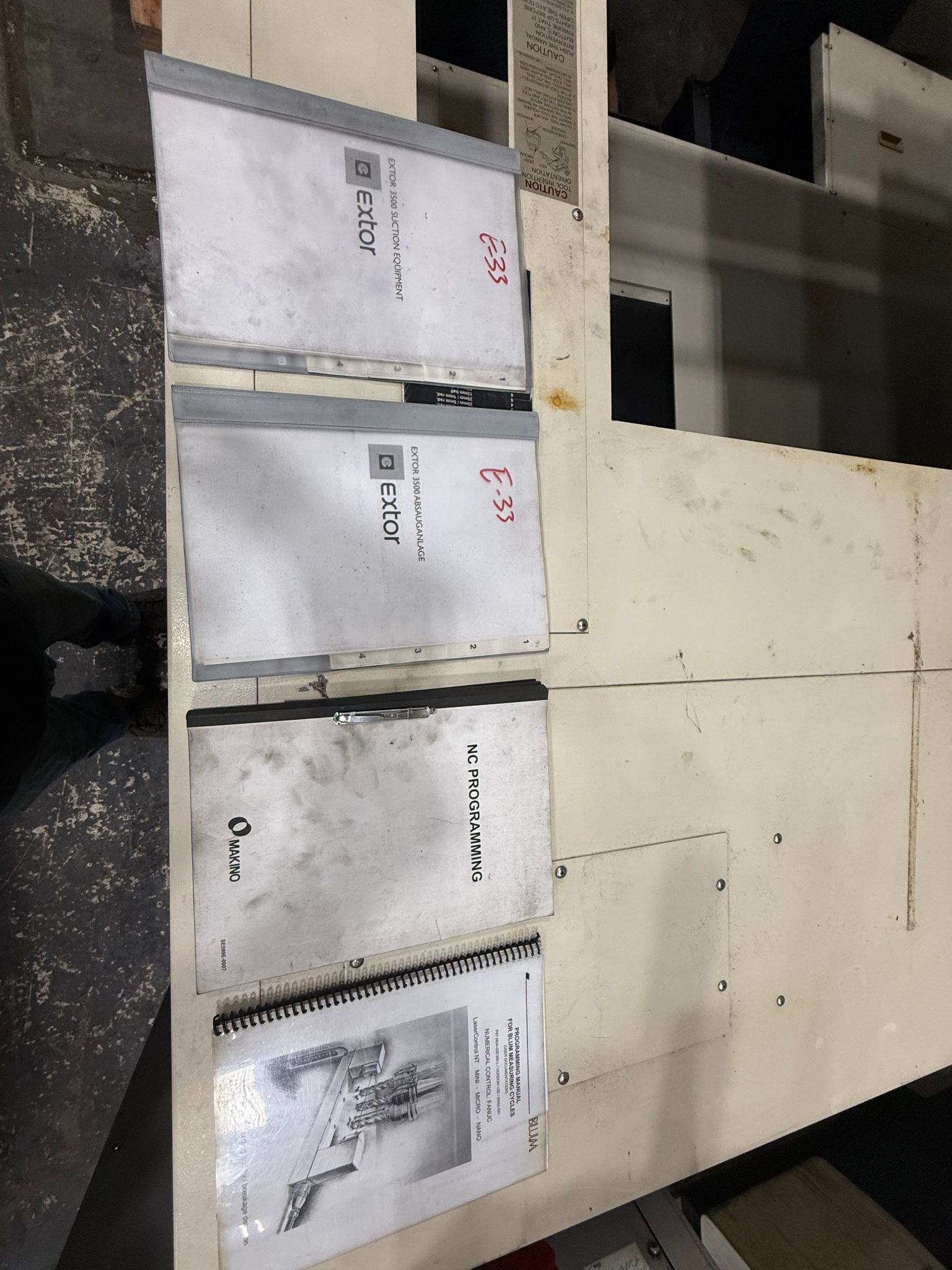 MAKINO E33 Vertical Mills Used - Image 11