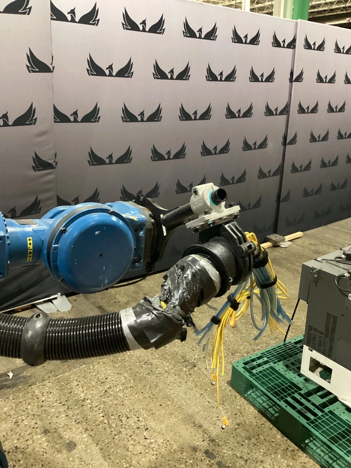 Fanuc R-2000iC/210F Complete with R-30iB Plus Controller USED - Image 3