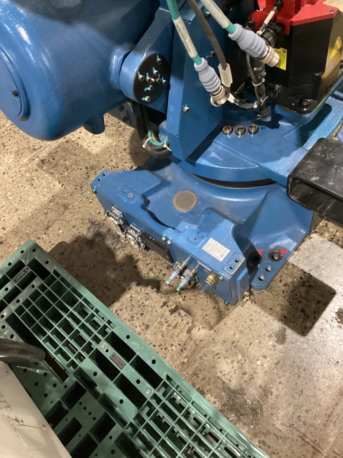Fanuc R-2000iC/210F Complete with R-30iB Plus Controller USED - Image 9