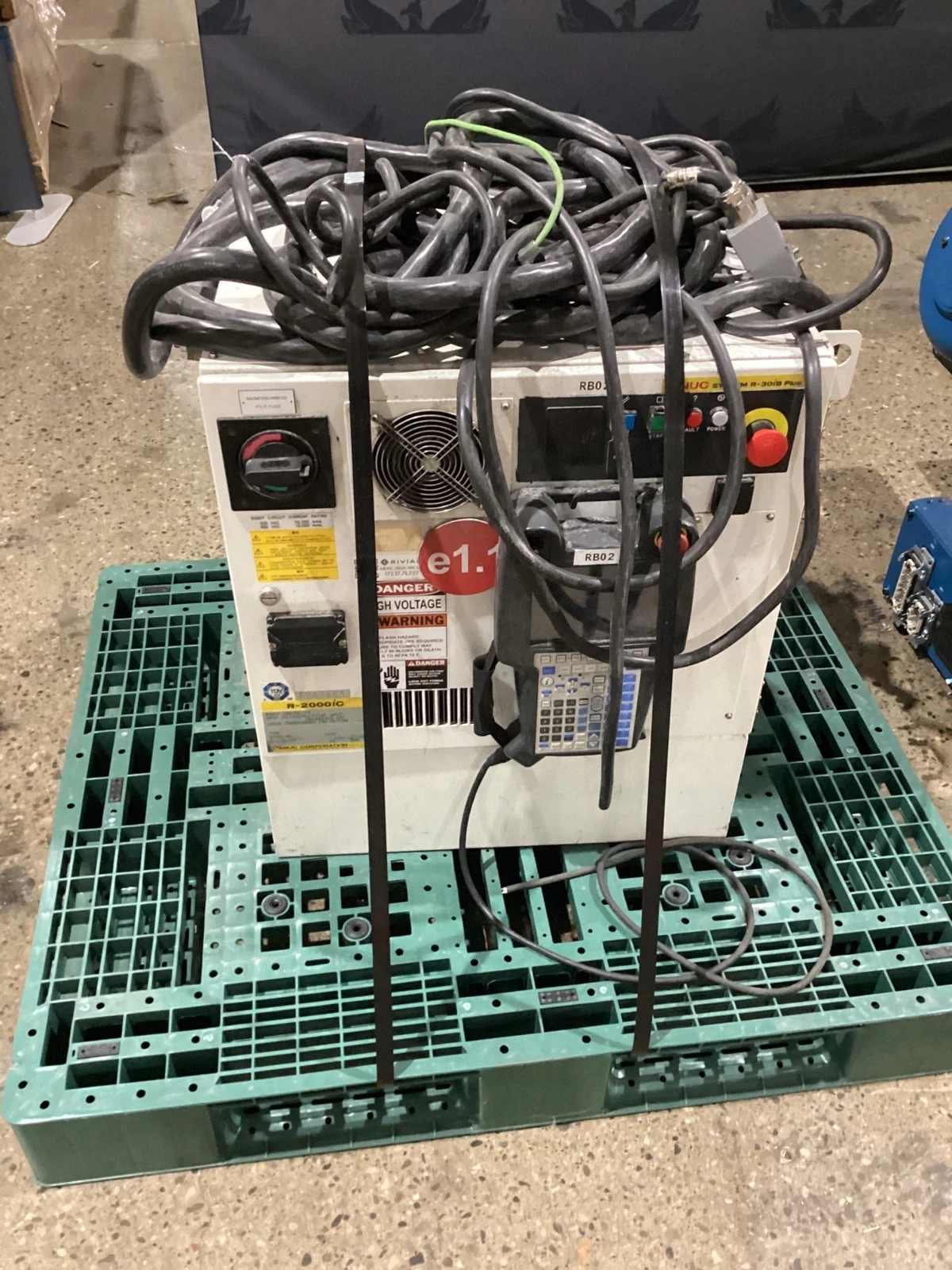 Fanuc R-2000iC/210F Complete with R-30iB Plus Controller USED - Image 11