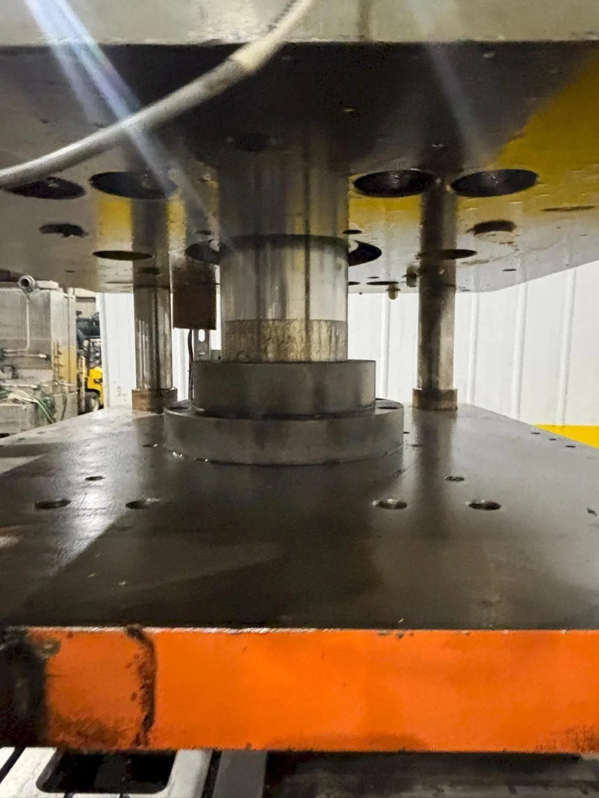 100 TON ROLLFORM INC HYDRAULIC 4 POST CUTOFF & POWER UNIT, 12" STROKE USED - Image 9