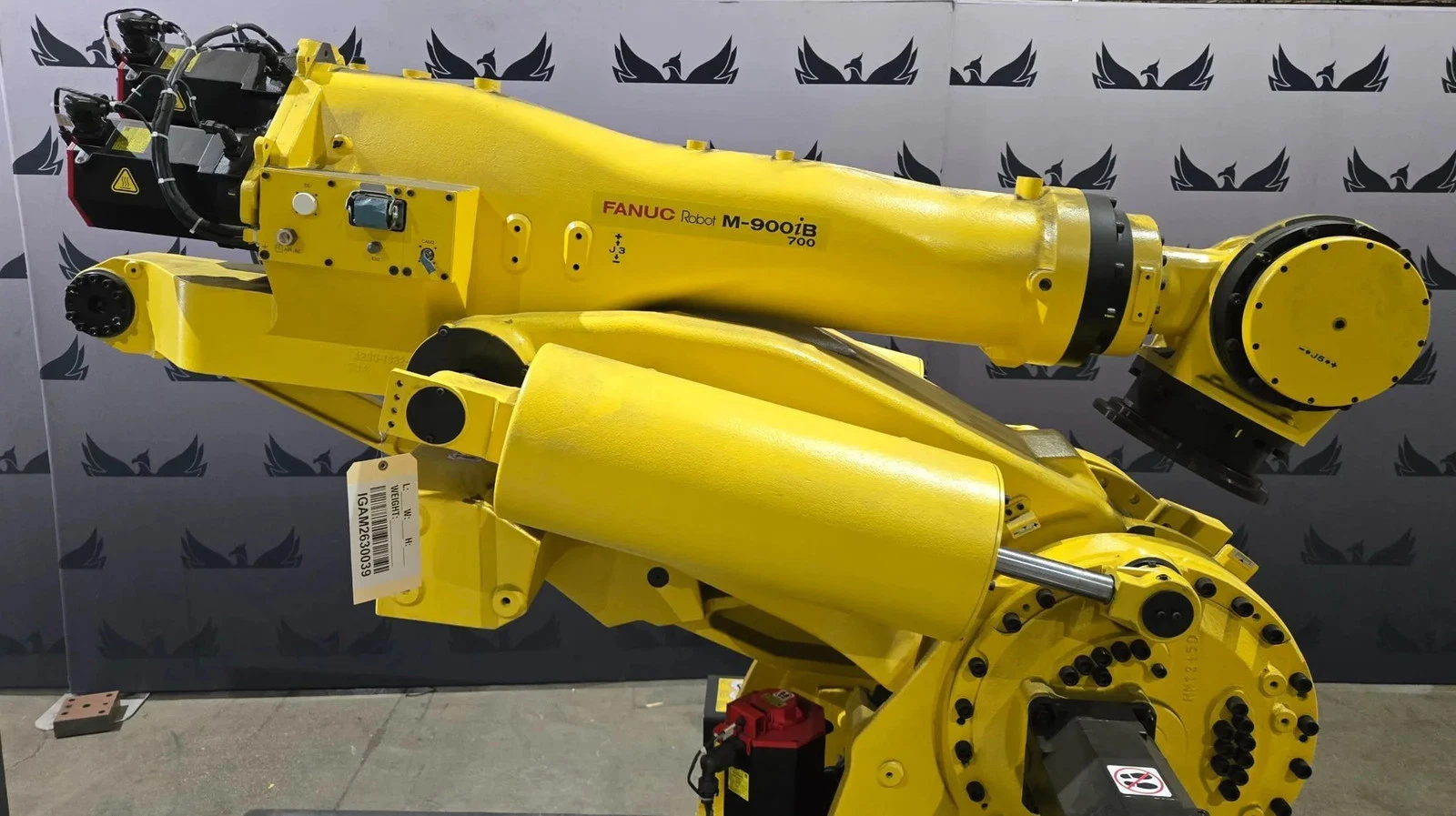 FANUC M-900iB/700 Complete with R-30iB Plus Controller NEW - Image 3