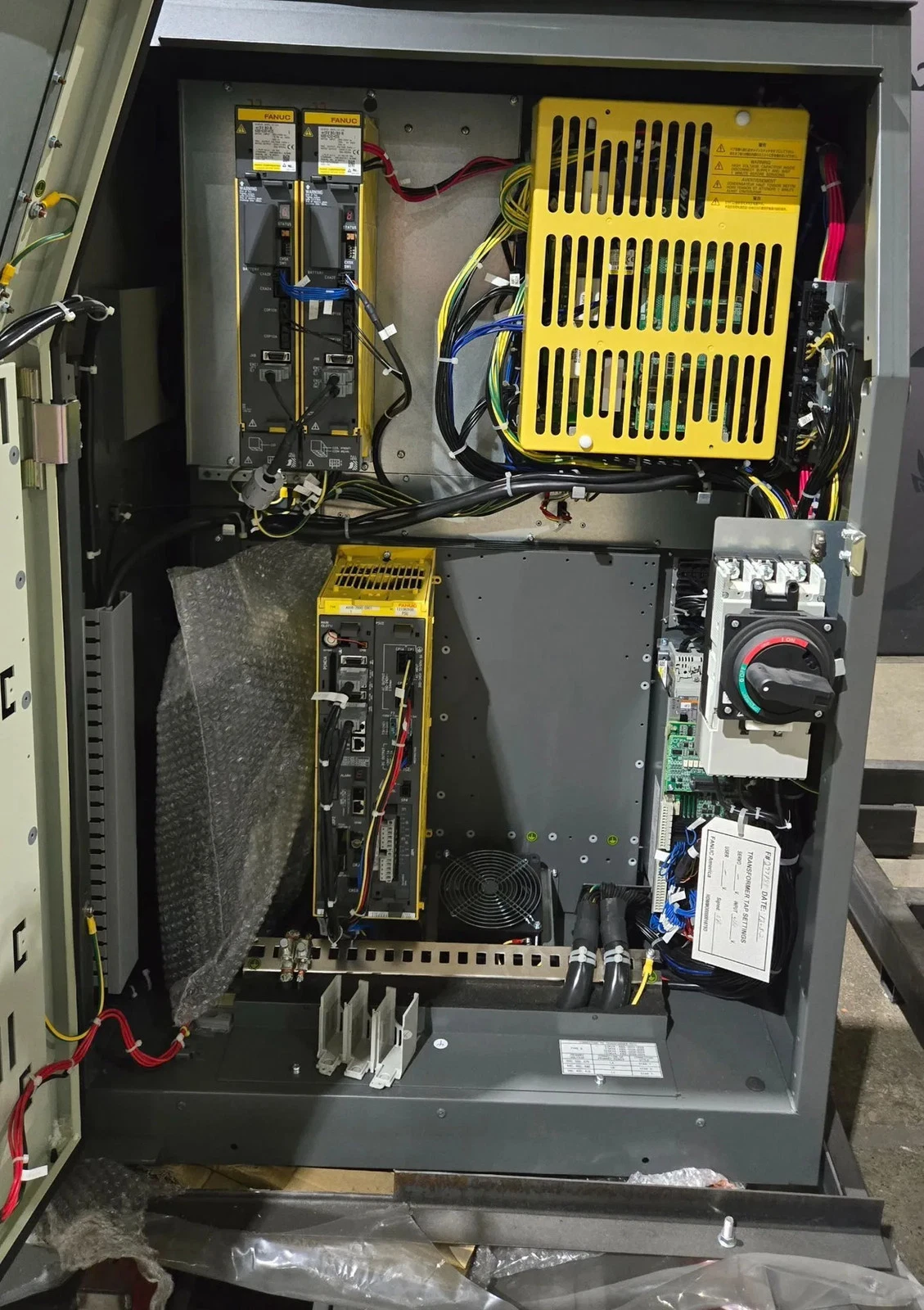FANUC M-900iB/700 Complete with R-30iB Plus Controller NEW - Image 14